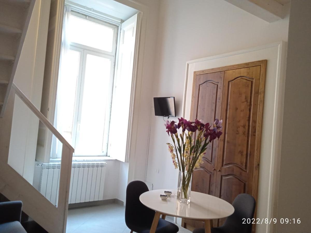 Bed and Breakfast Piano Nobile Neapel Exterior foto
